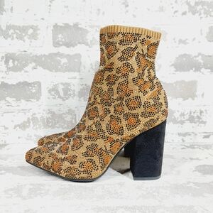 New MIA Marlena Leopard Spot Knit Leopard Print Block Heel Boot i901